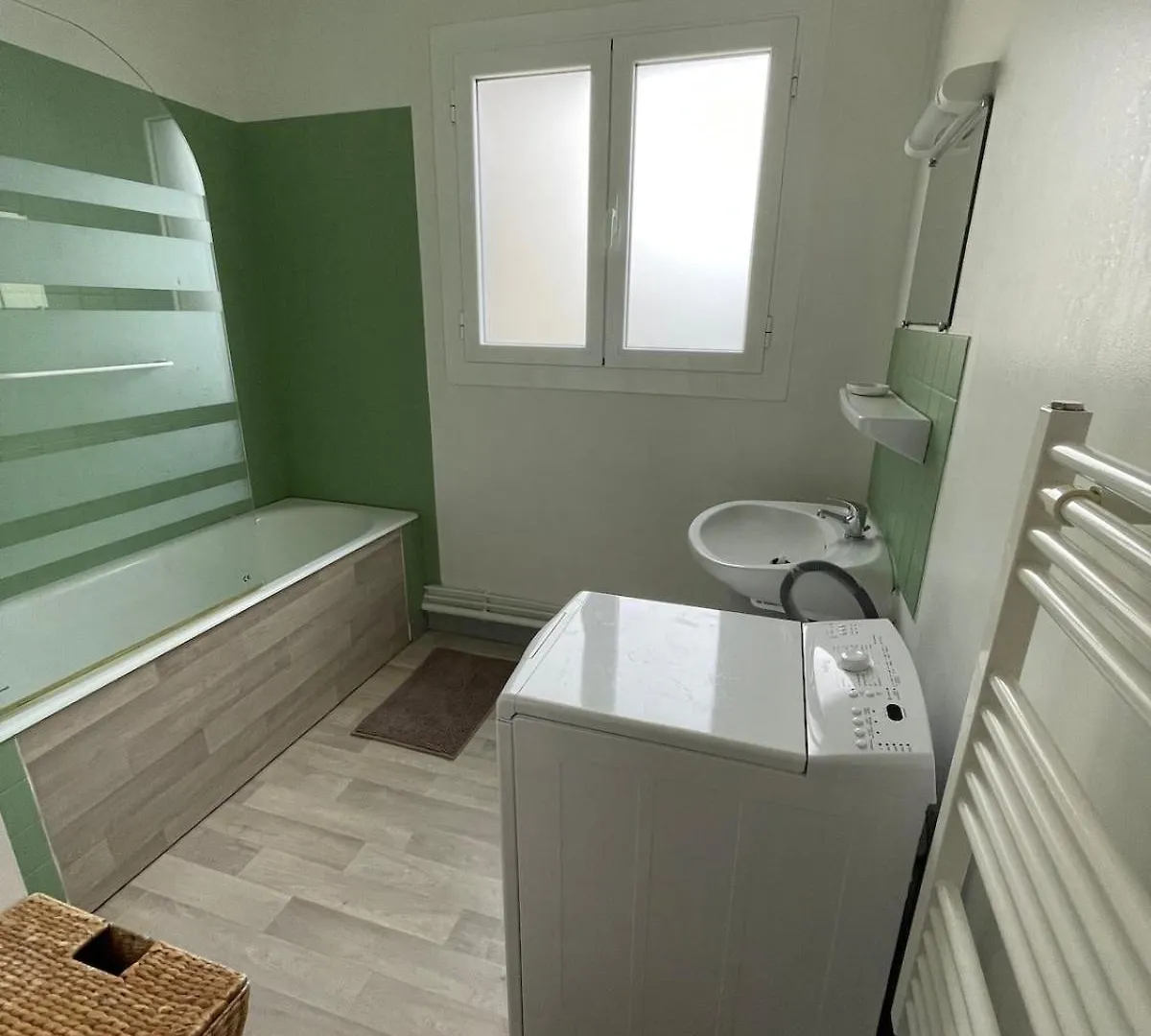 Spacious Apartment In Guingamp